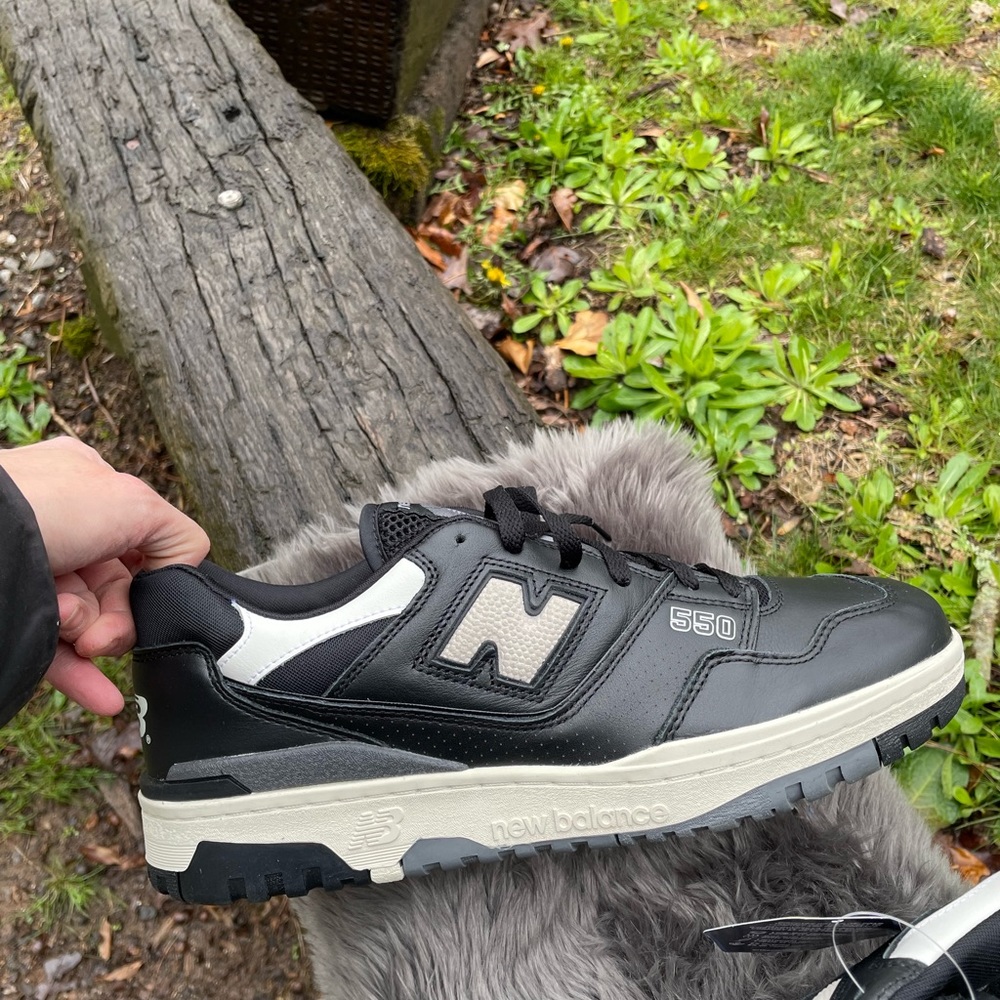 NWT New Balance 550 Panda Low Sneakers size 11.5 Men’s - Picture 10 of 11